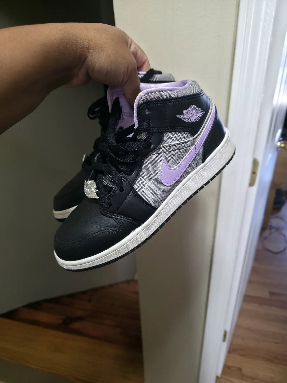Jordan kids mid